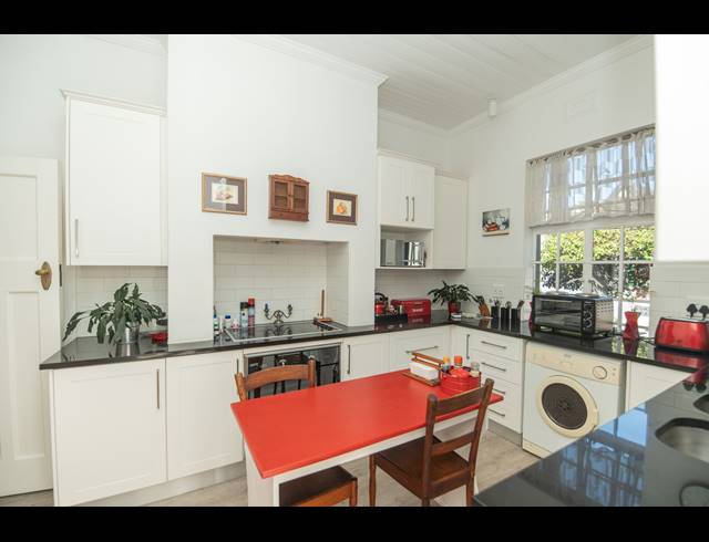 5 BEDROOM HOUSE FOR SALE IN ST GEORGES PARK